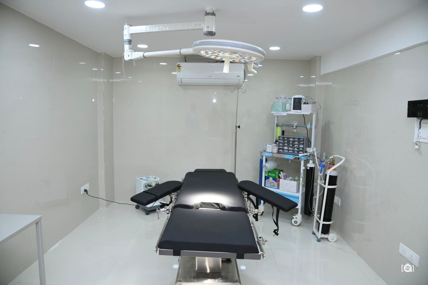 Operation theatre at Aansh Hospital & IVF Center